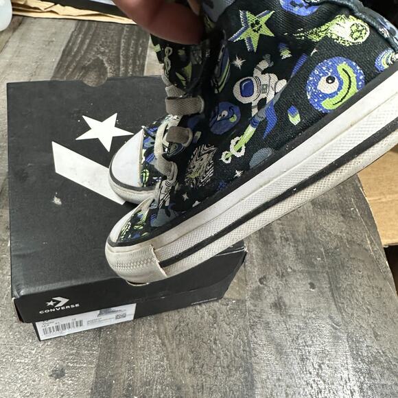 Converse Kids Size 13 A02967F Space Chuck Taylor Easy On Astronaut Galaxy - Picture 7 of 10